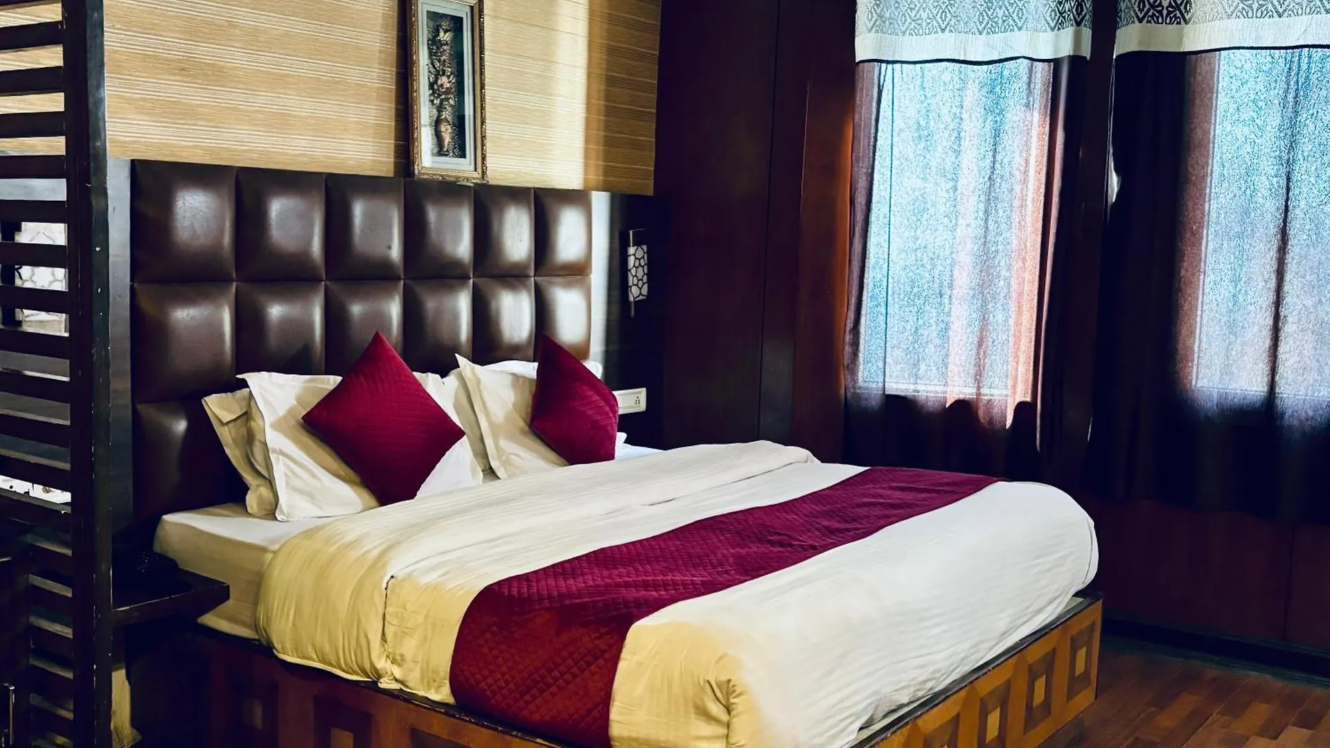 Ganga Near Victory Tunnel & Mall Road Simla In City Center 0*, شيملا