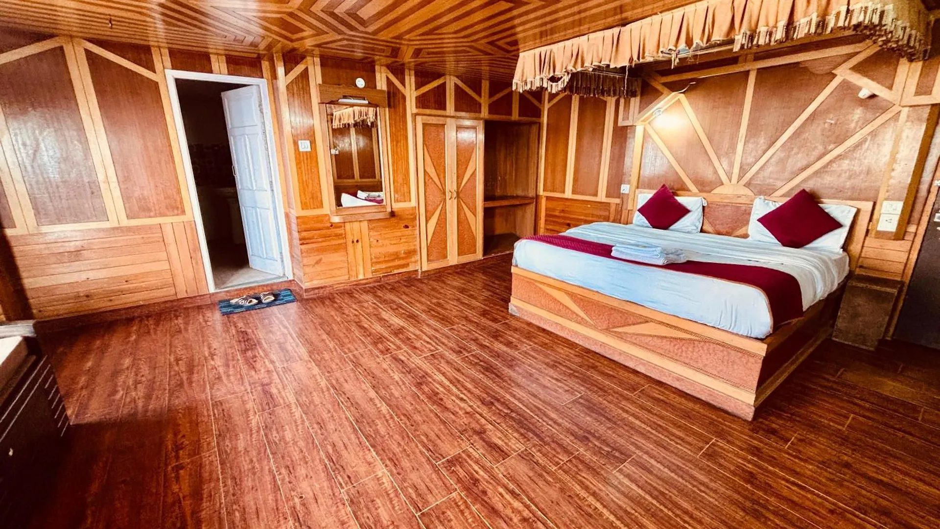 فندق Ganga Near Victory Tunnel & Mall Road Simla In City Center