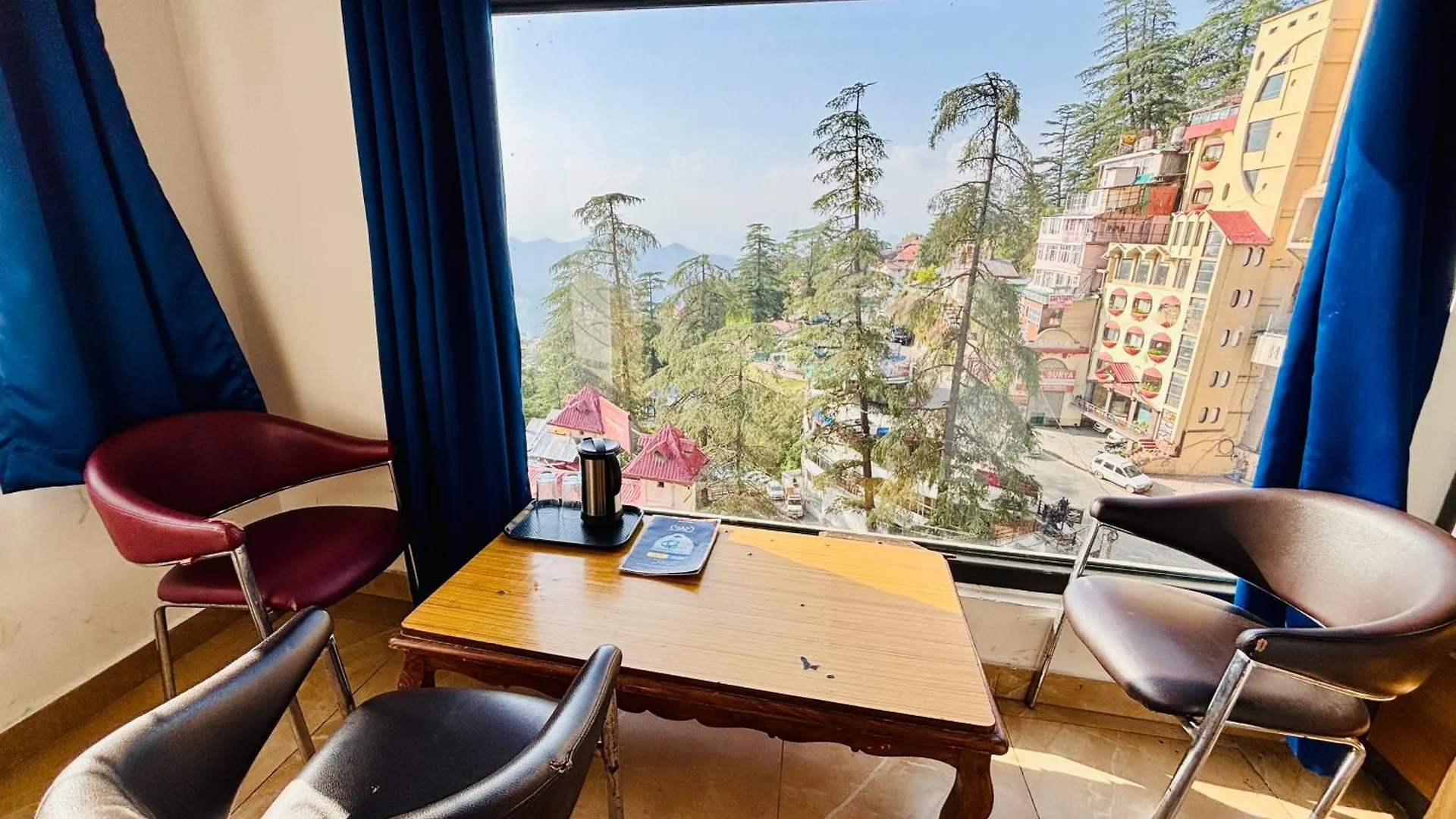 فندق Ganga Near Victory Tunnel & Mall Road Simla In City Center الهند